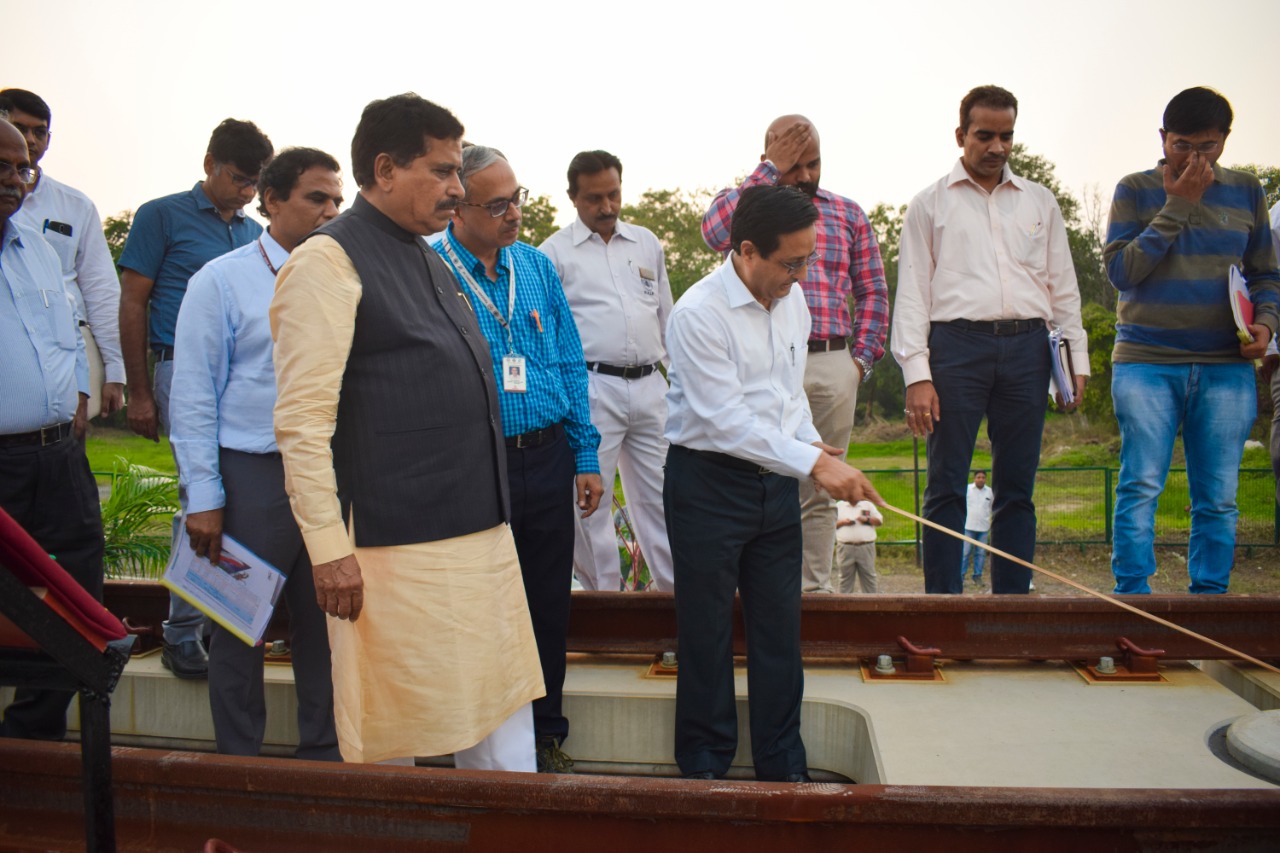 रेलवे राज्य मंत्री माननीय श्री सुरेश अंगड़ी नवंबर 2019 में वडोदरा प्रशिक्षण संस्थान (एचएसआरटीआई) में